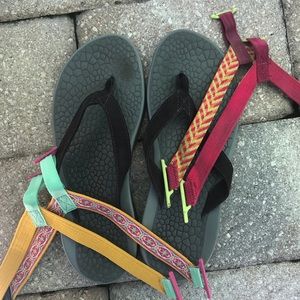 Chacos Reversiflip Sandals- Women’s size 9